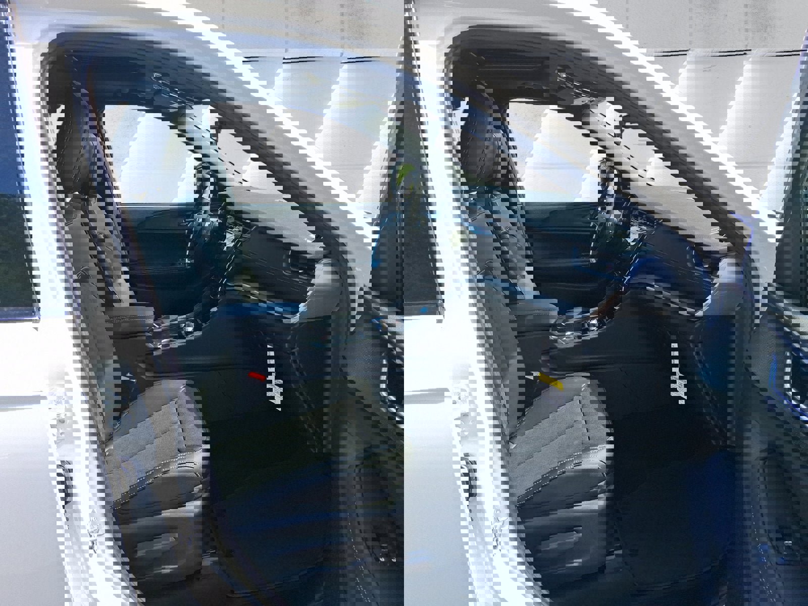 New 2025 Jeep Grand Cherokee Altitude image 16