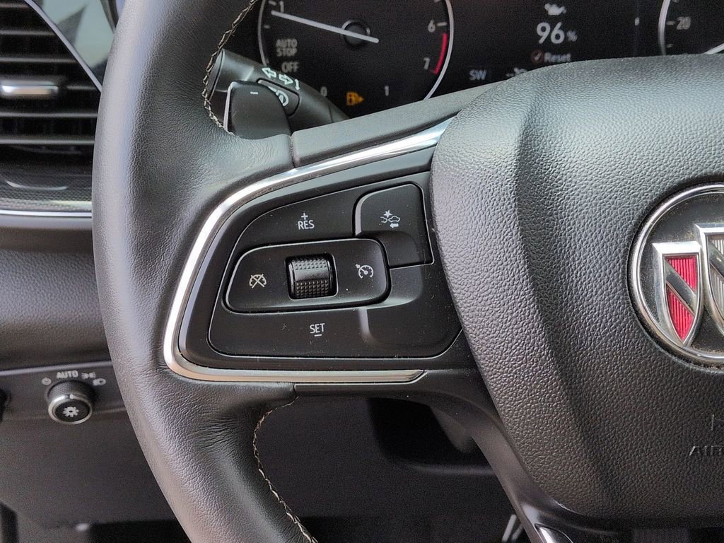Used 2023 Buick Envision Preferred FWD image 18