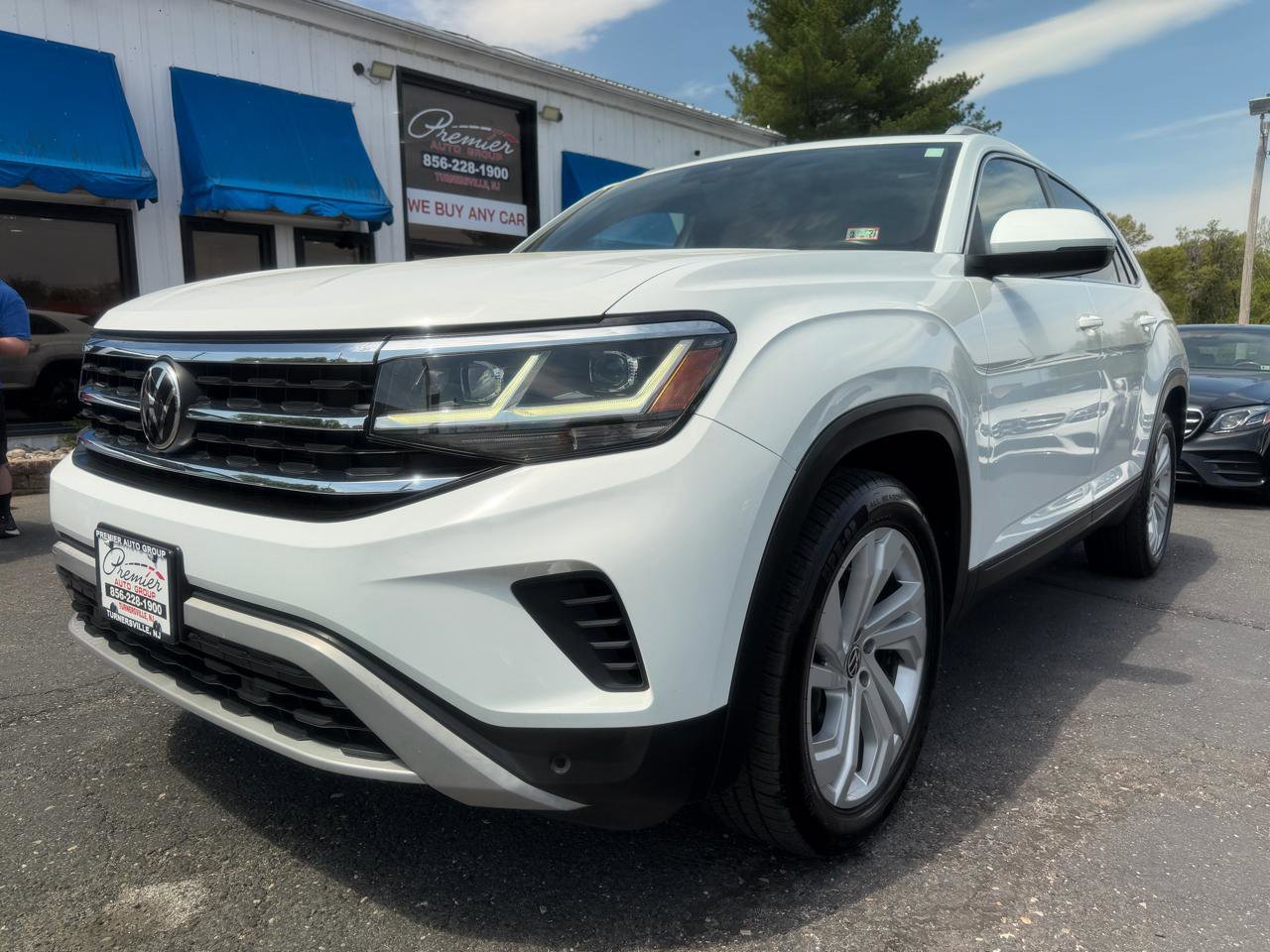 Used 2020 Volkswagen Atlas Cross Sport SEL AWD/4WD image 1