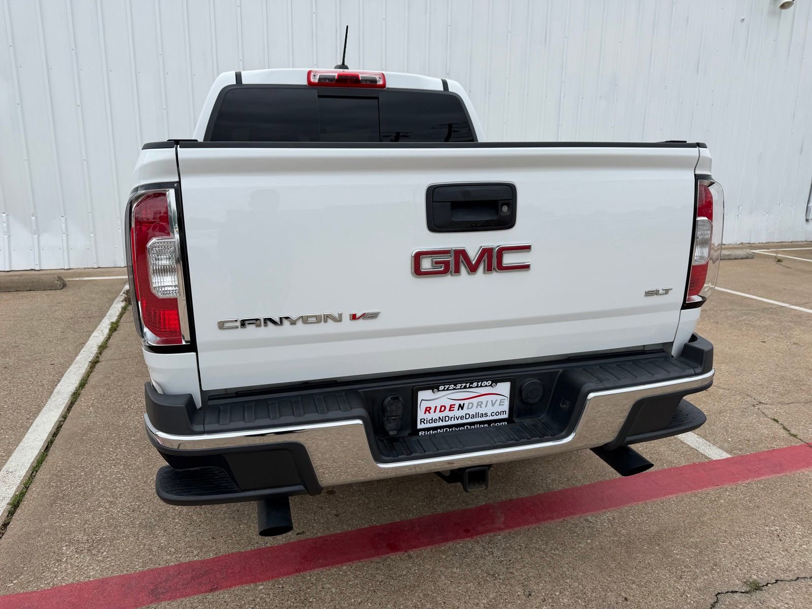 Used 2017 GMC Canyon SLT w/ Driver Alert Package RWD image 5