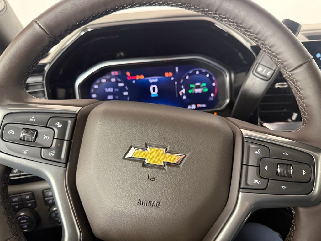 Used 2026 Chevrolet Silverado 2500 LTZ w/ LTZ Premium Package AWD/4WD image 22