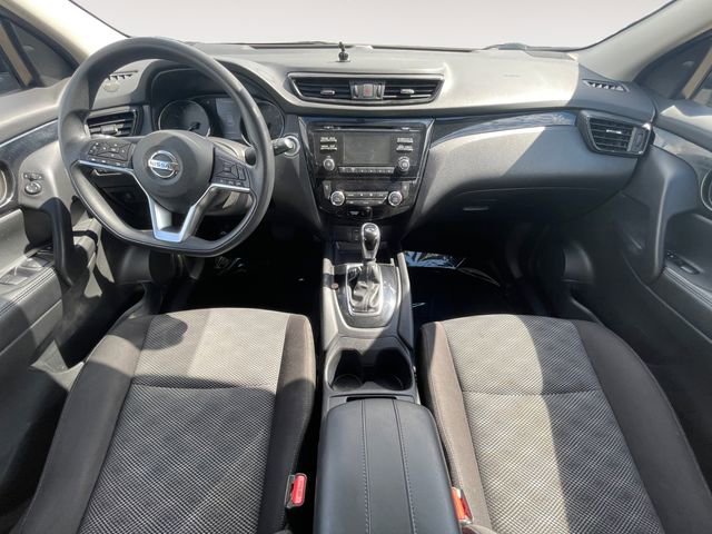 Used 2018 Nissan Rogue Sport SV AWD/4WD image 10