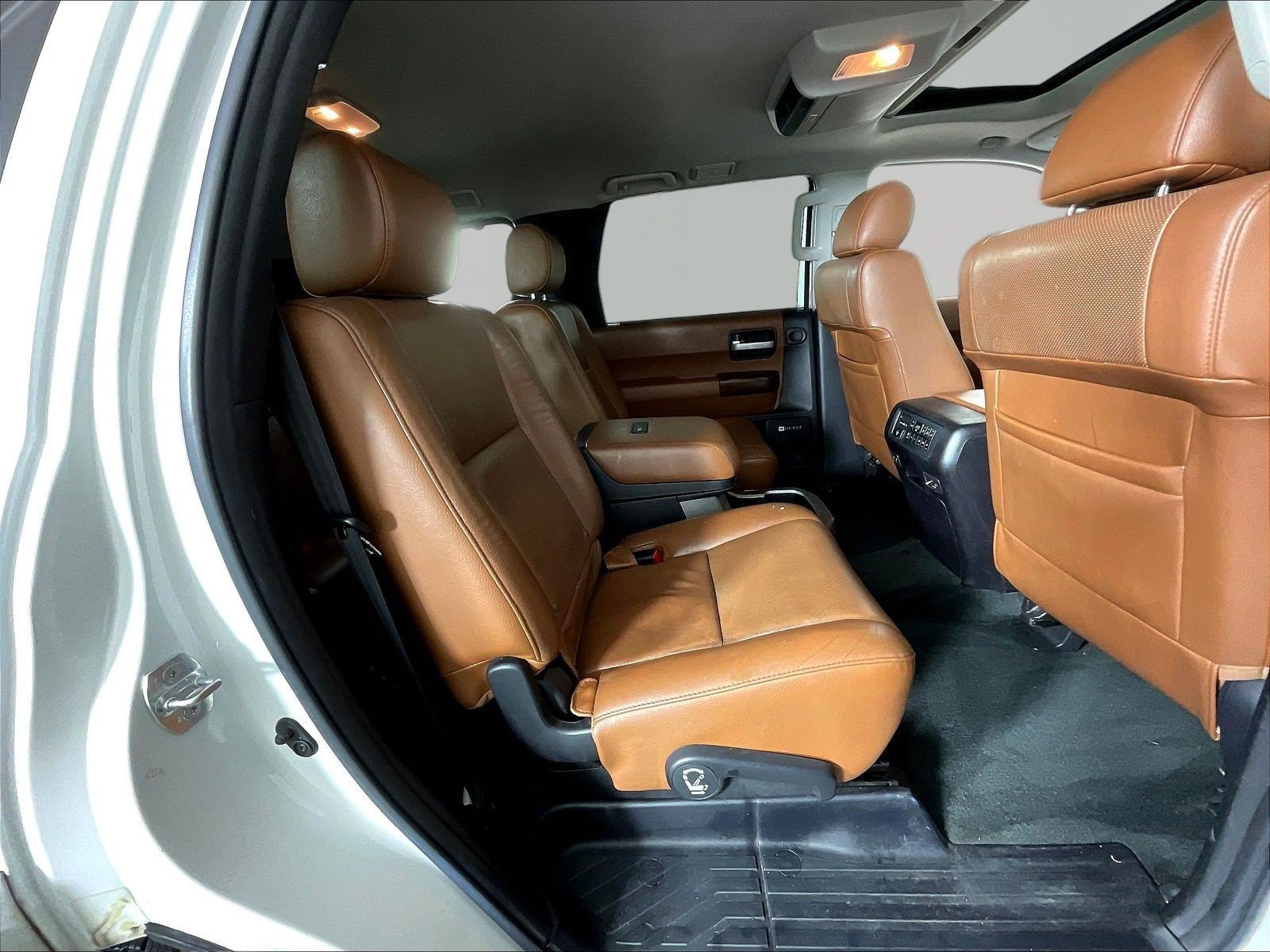 Used 2017 Toyota Sequoia Platinum RWD image 25