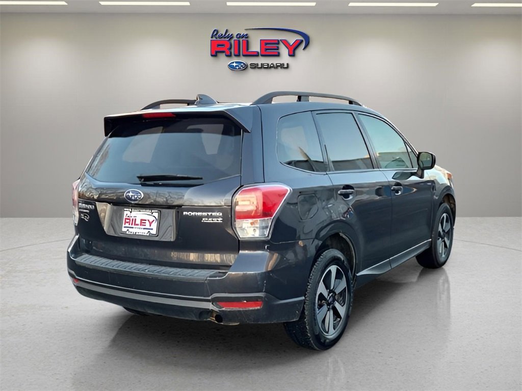 Used 2017 Subaru Forester 2.5i Premium image 5