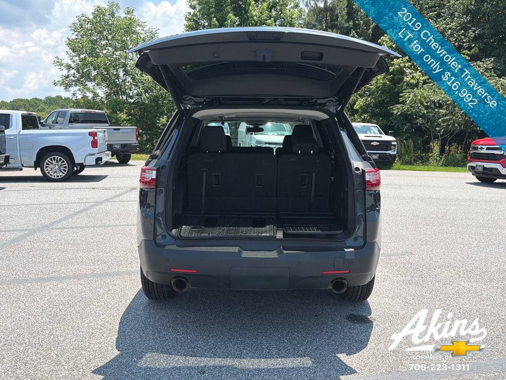 Certified 2019 Chevrolet Traverse LT FWD image 4