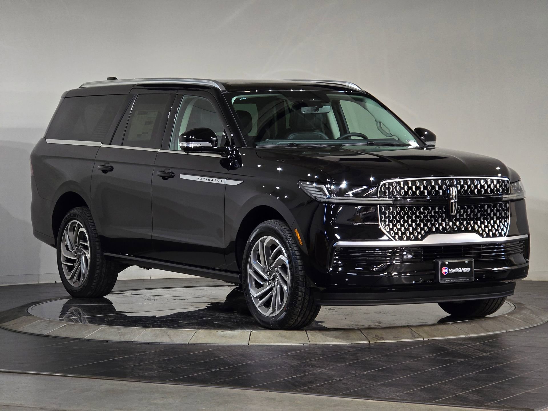 New 2025 Lincoln Navigator L Reserve video 2
