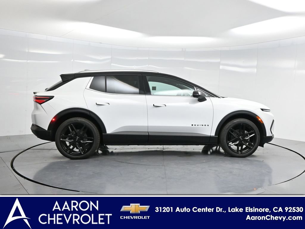 New 2026 Chevrolet Equinox EV LT w/ LPO, Blackout Package image 43