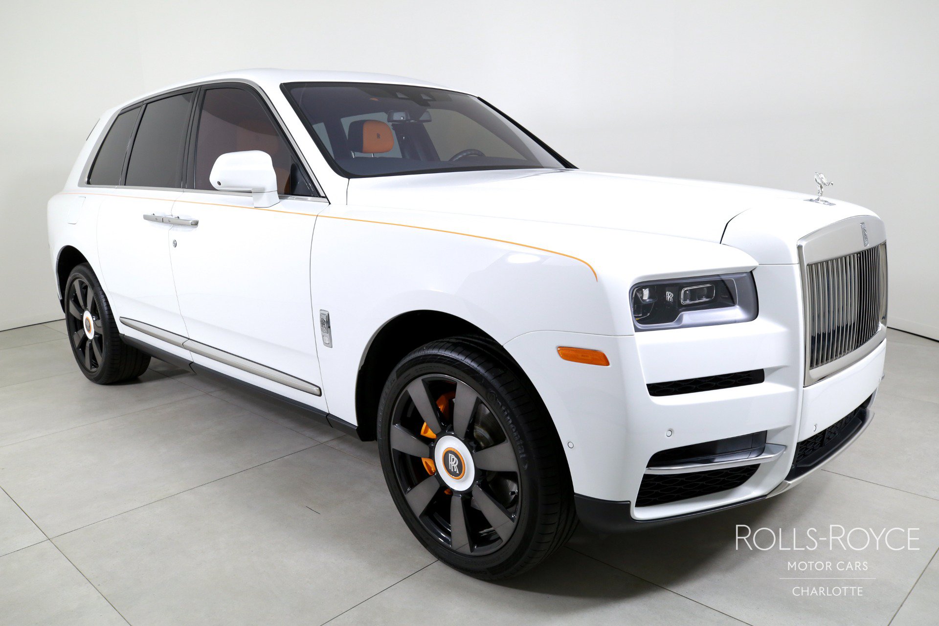 Certified 2020 Rolls-Royce Cullinan AWD/4WD image 5