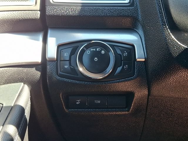 Used 2018 Ford Explorer Sport AWD/4WD image 25