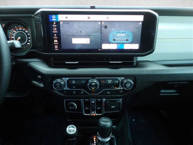 Used 2026 Jeep Gladiator Sport AWD/4WD image 14