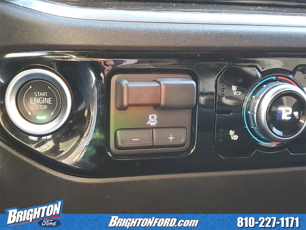 Used 2025 GMC Sierra 1500 Elevation image 26