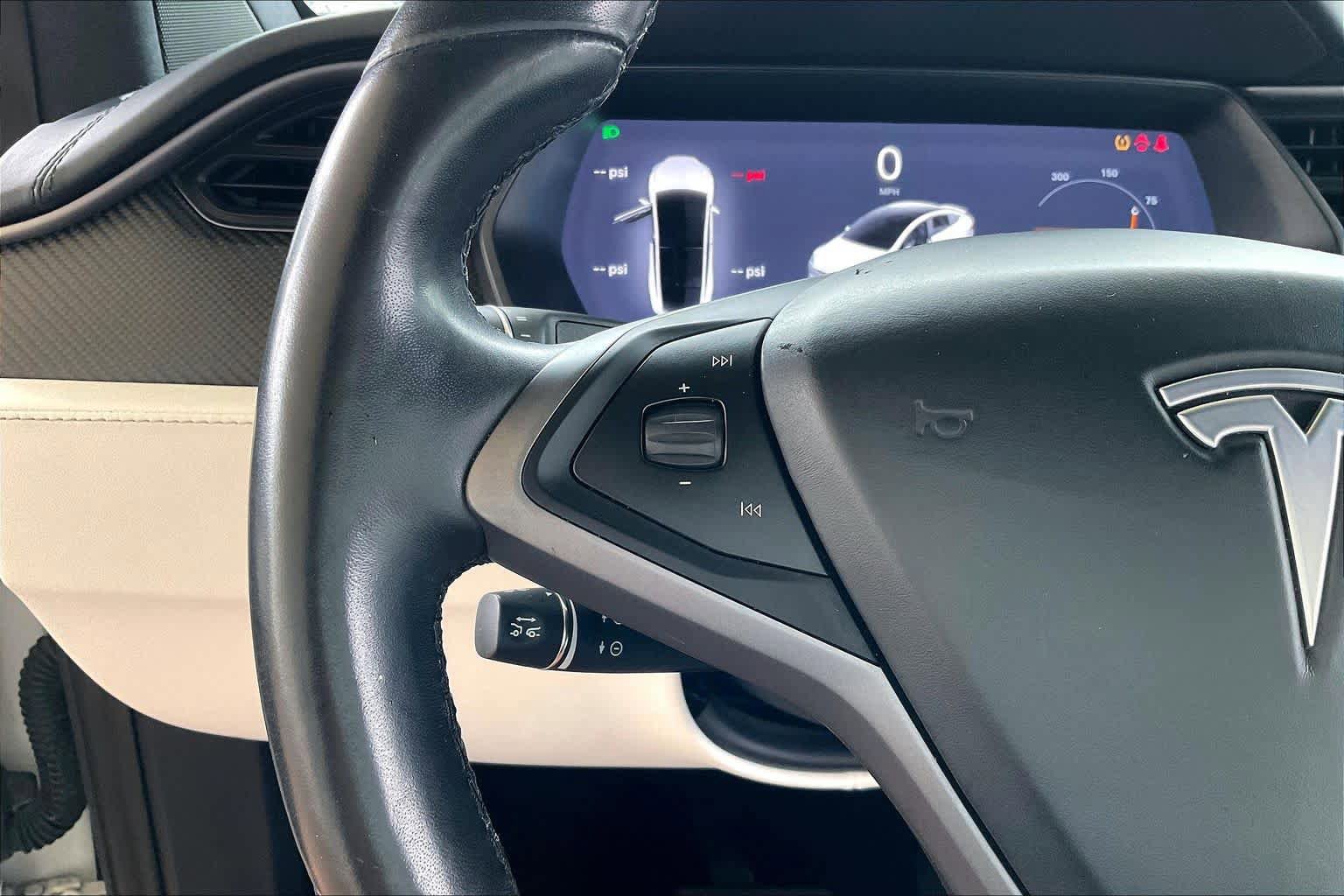 Used 2018 Tesla Model X 100D AWD/4WD image 21