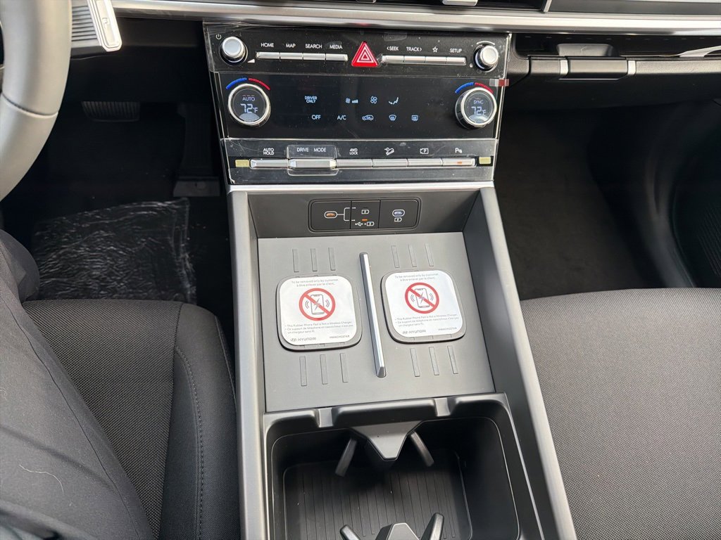 New 2026 Hyundai Santa Fe SE image 31