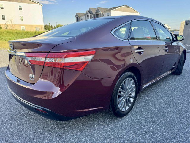 Used 2013 Toyota Avalon XLE Touring FWD image 8