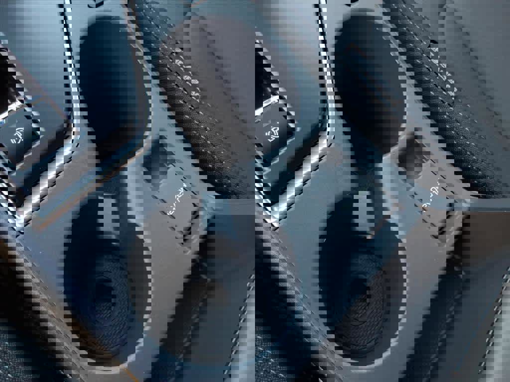 Certified 2025 Subaru Crosstrek 2.0i Premium image 37