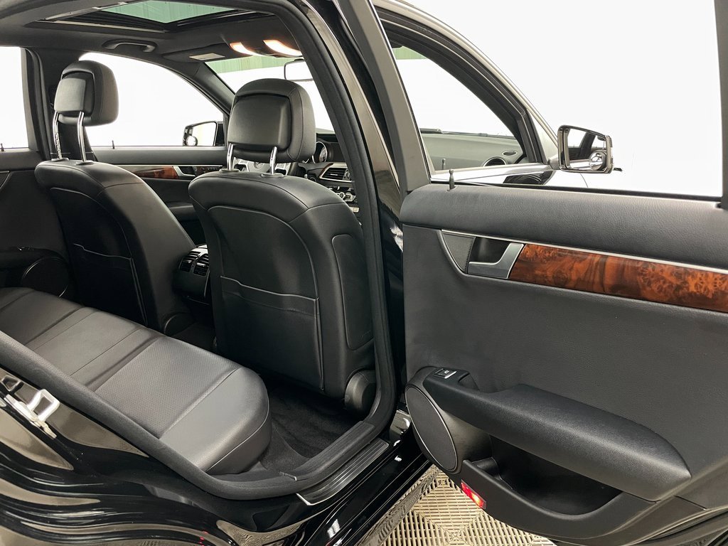 Used 2012 Mercedes-Benz C 300 4MATIC Sedan image 39
