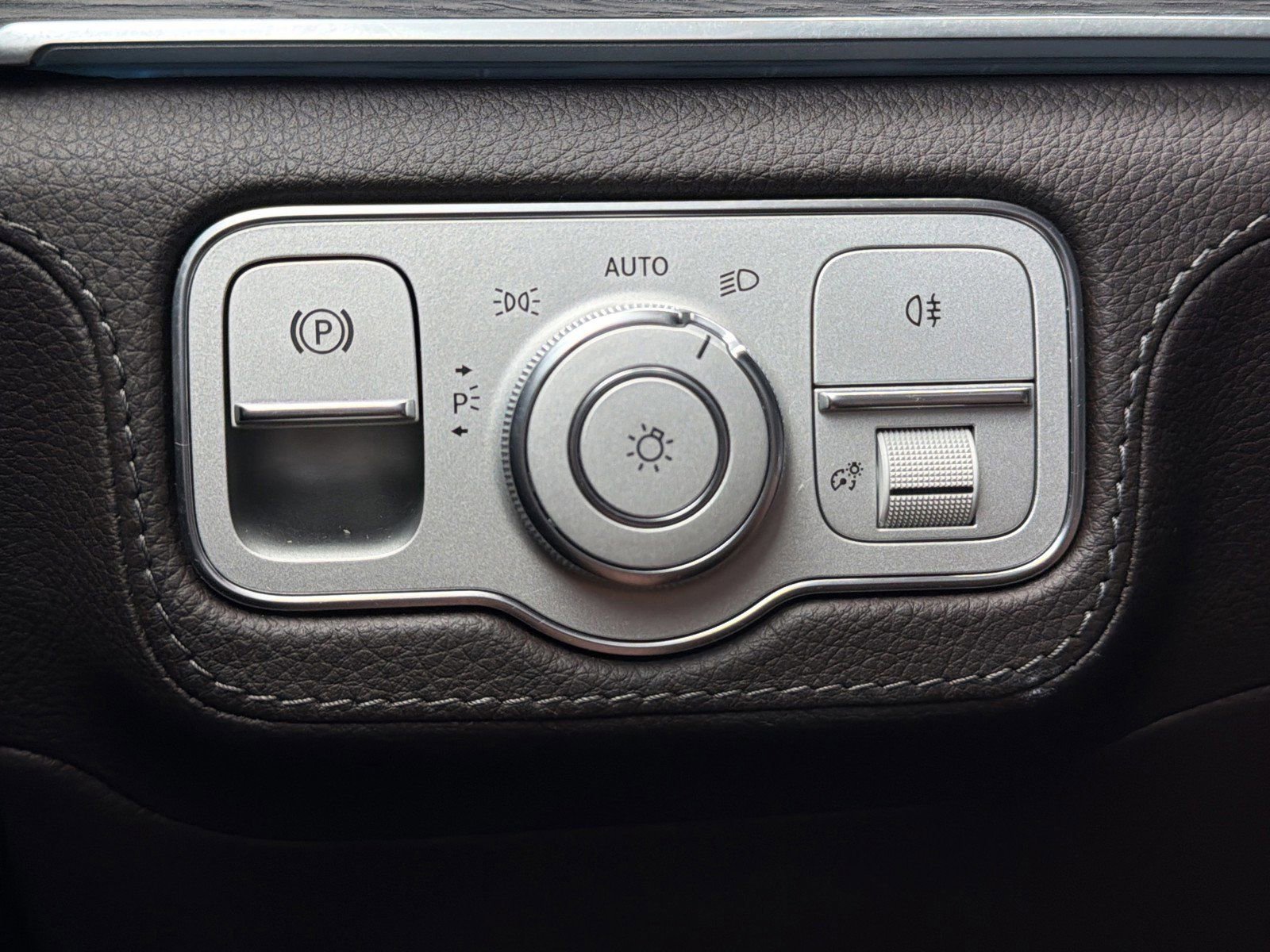 Used 2020 Mercedes-Benz GLE 350 4MATIC image 27