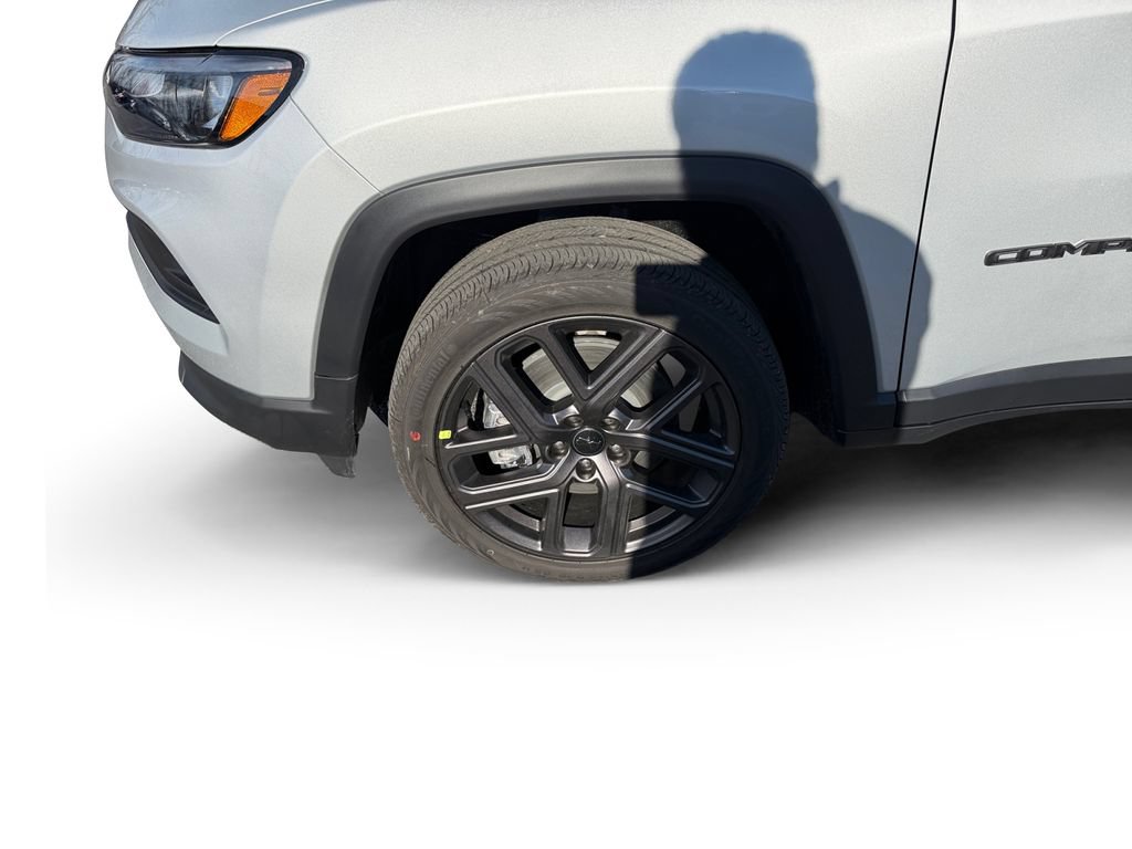 New 2026 Jeep Compass Latitude AWD/4WD image 14
