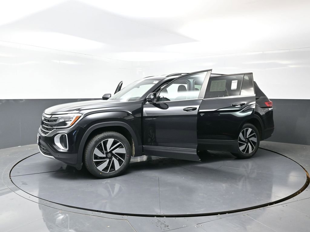 Used 2024 Volkswagen Atlas SE image 54