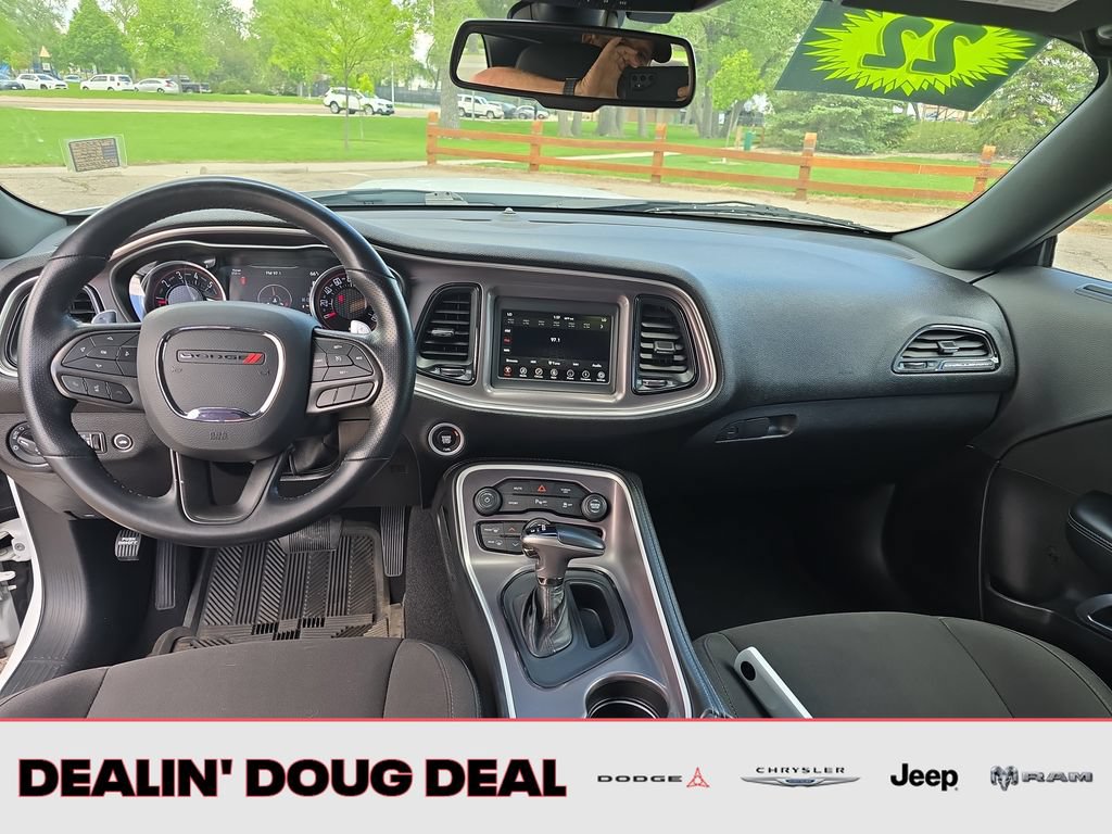Used 2022 Dodge Challenger R/T RWD image 12