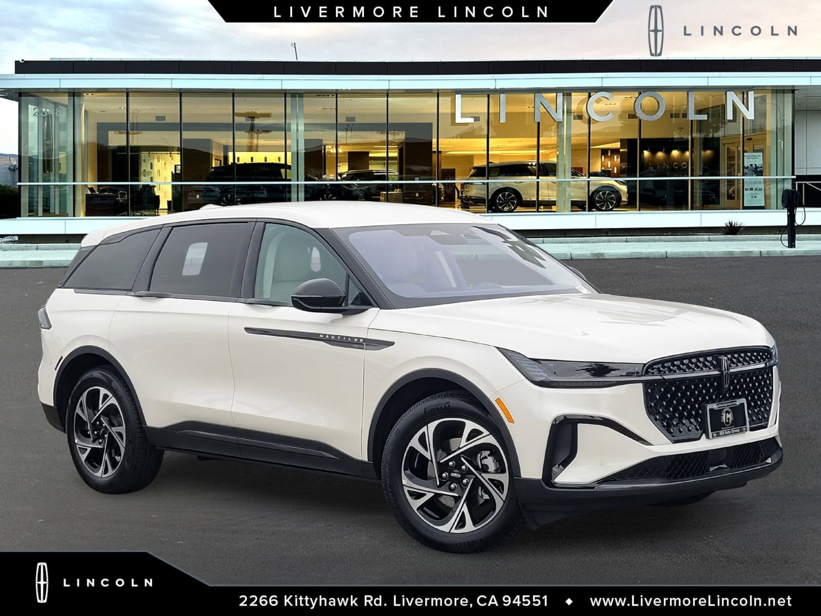 New 2026 Lincoln Nautilus Premier w/ Jet Appearance Package image 1