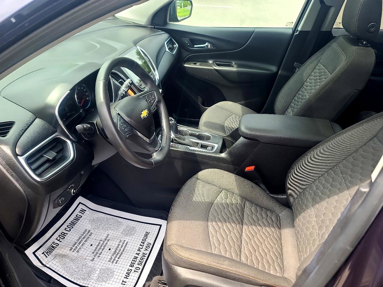 Used 2018 Chevrolet Equinox LT w/ Sun & Infotainment Package image 10