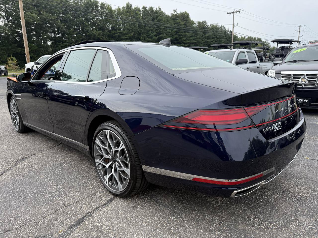 Used 2025 Genesis G90 3.5T AWD/4WD image 8