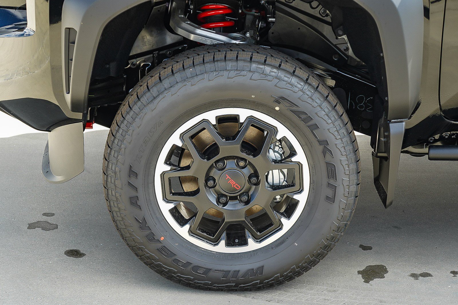 New 2026 Toyota Tacoma TRD Off-Road AWD/4WD image 11