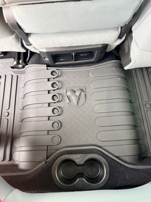 Used 2018 RAM 2500 Tradesman w/ Chrome Appearance Group image 7