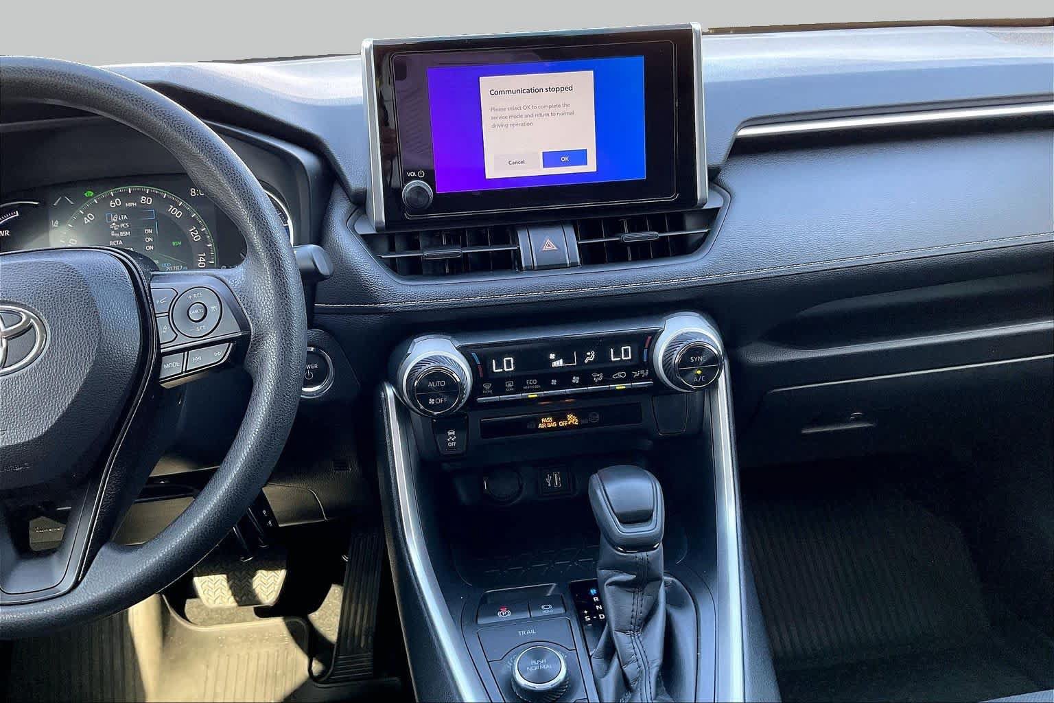 Certified 2025 Toyota RAV4 XLE AWD/4WD image 6