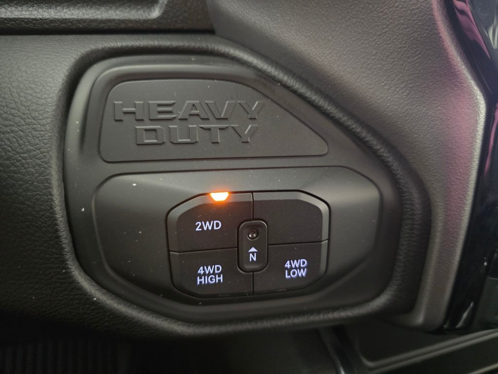New 2026 RAM 3500 Big Horn AWD/4WD image 21