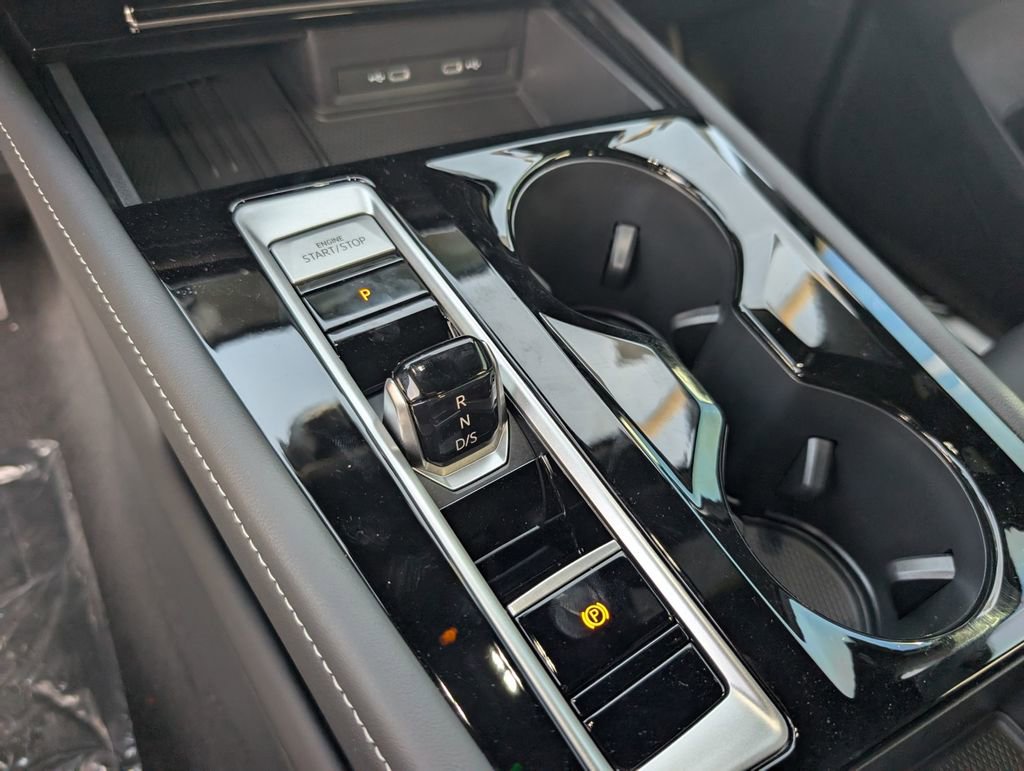 New 2025 Volkswagen Atlas Cross Sport SEL image 12