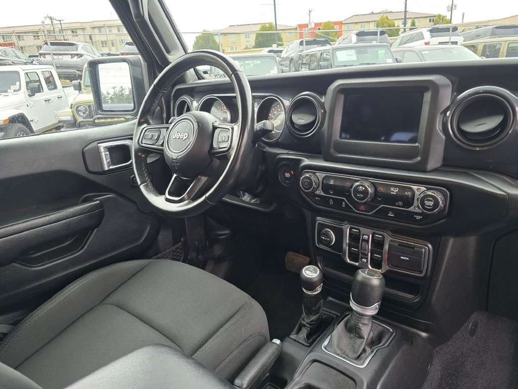 Used 2022 Jeep Gladiator Sport AWD/4WD image 11