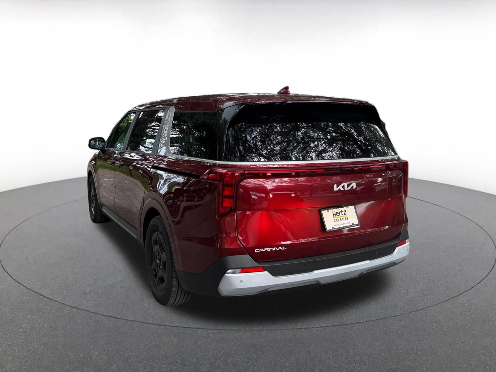 Used 2026 Kia Carnival FWD image 5