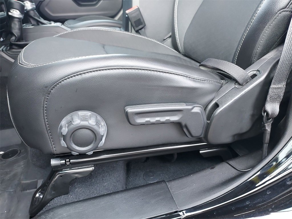 Used 2023 Jeep Gladiator Sport image 18