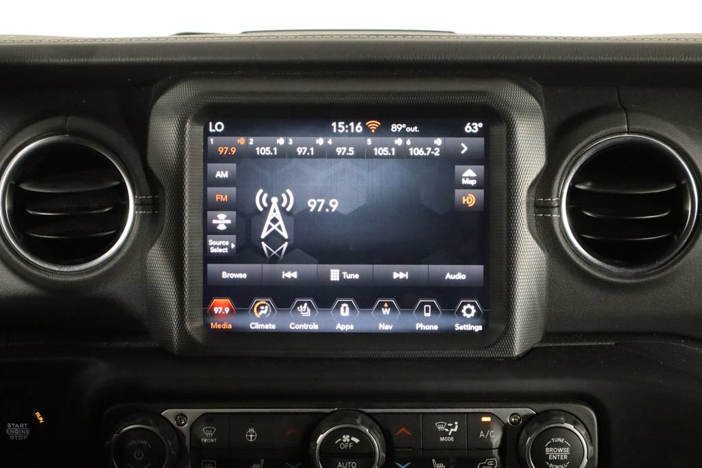 Used 2023 Jeep Wrangler Unlimited Sahara w/ Cold Weather Group AWD/4WD image 25