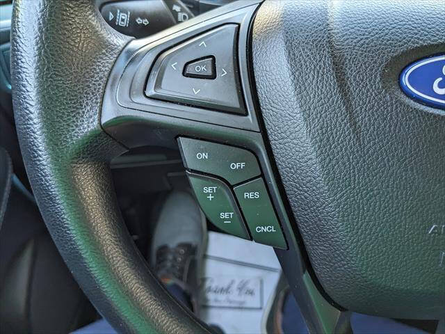 Used 2020 Ford Edge SE FWD image 22