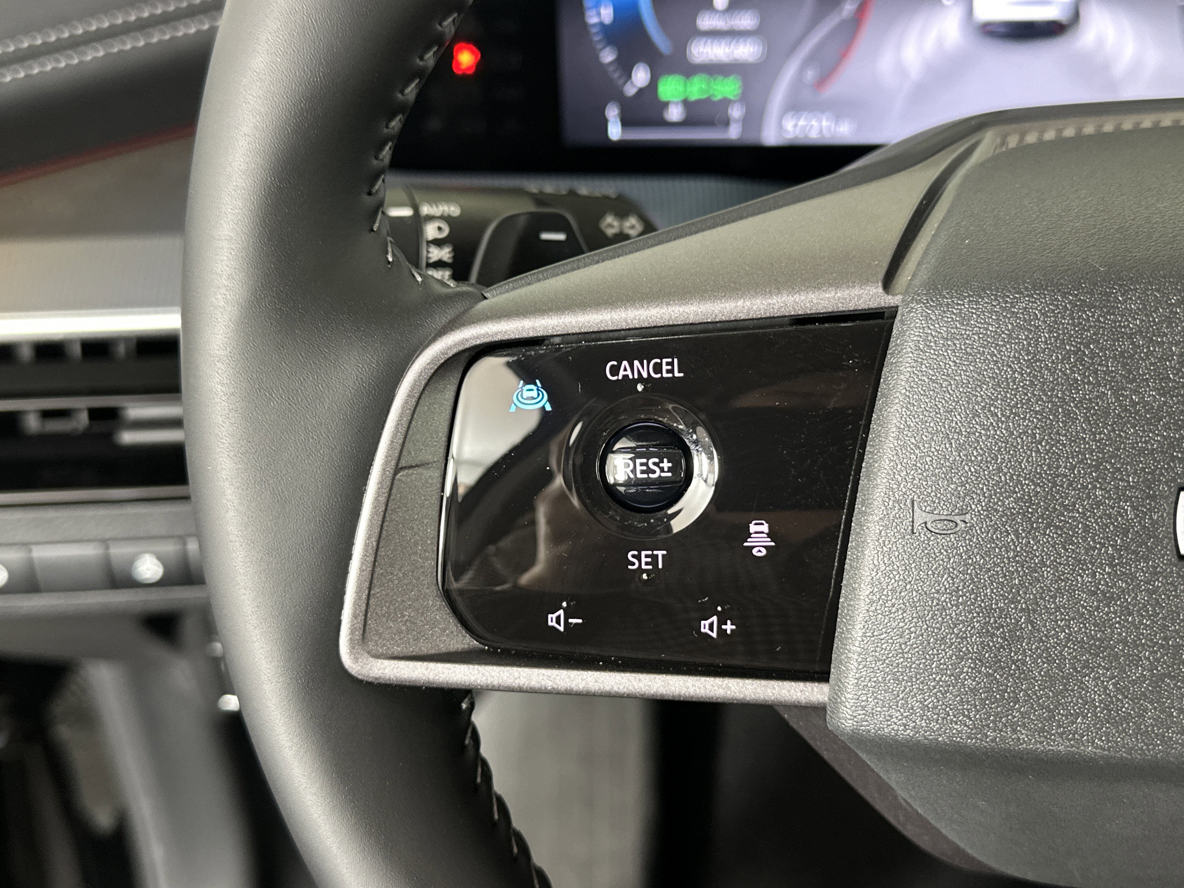 Certified 2025 Nissan Murano SL image 31