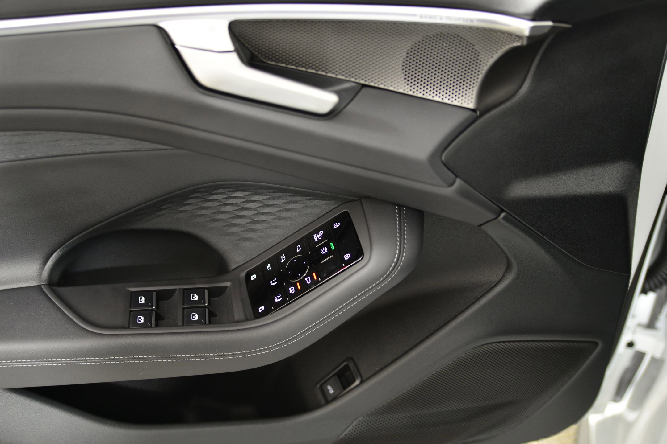 New 2026 Audi A6 Premium Plus image 9