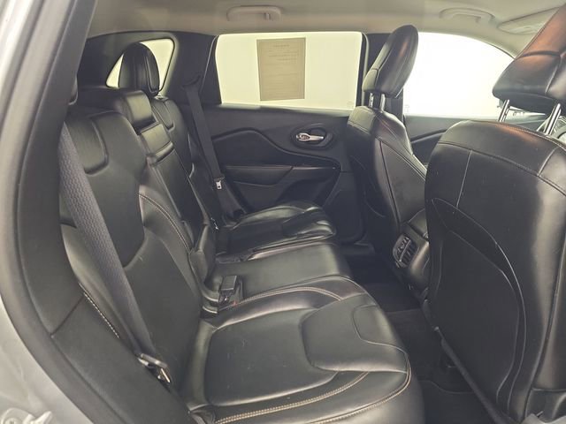 Used 2015 Jeep Cherokee Limited AWD/4WD image 11