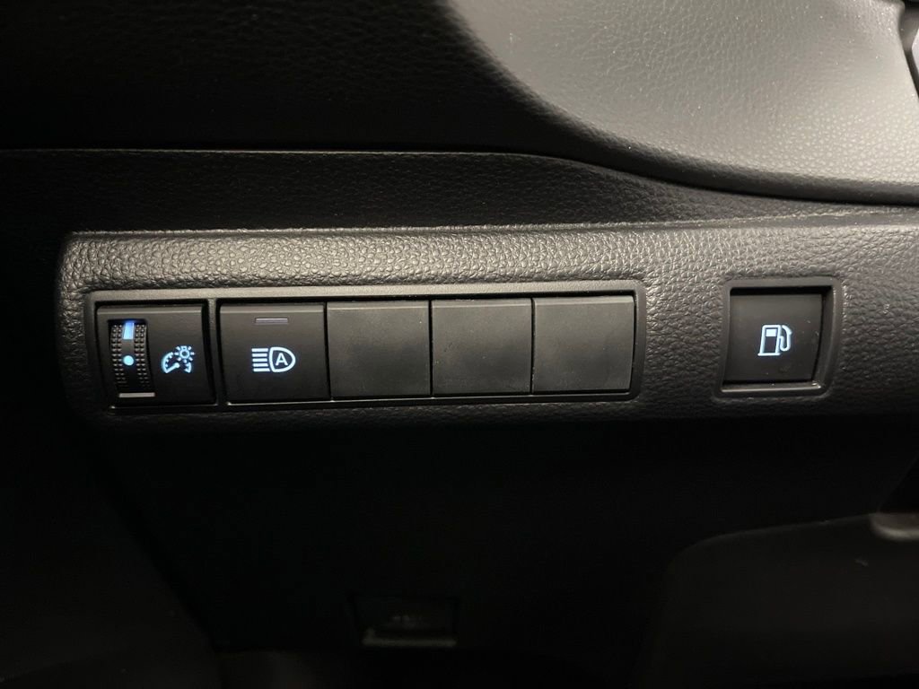 Certified 2022 Toyota Corolla LE w/ Carpet Mat Package (TMS) image 28