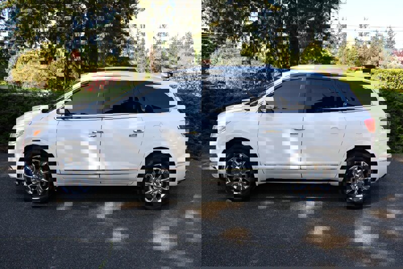 Used 2013 Buick Enclave Premium w/ Trailering Provision Package image 14