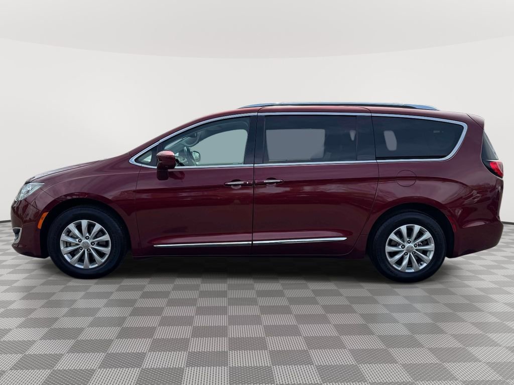 Used 2018 Chrysler Pacifica Touring-L Plus w/ Advanced Safetytec Group image 5
