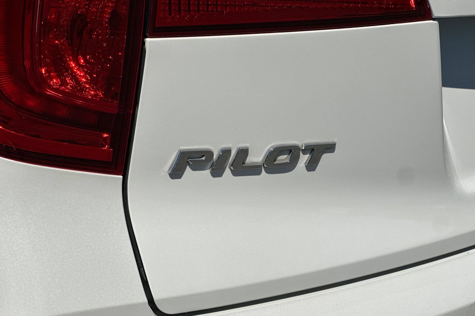 Used 2017 Honda Pilot EX-L image 28