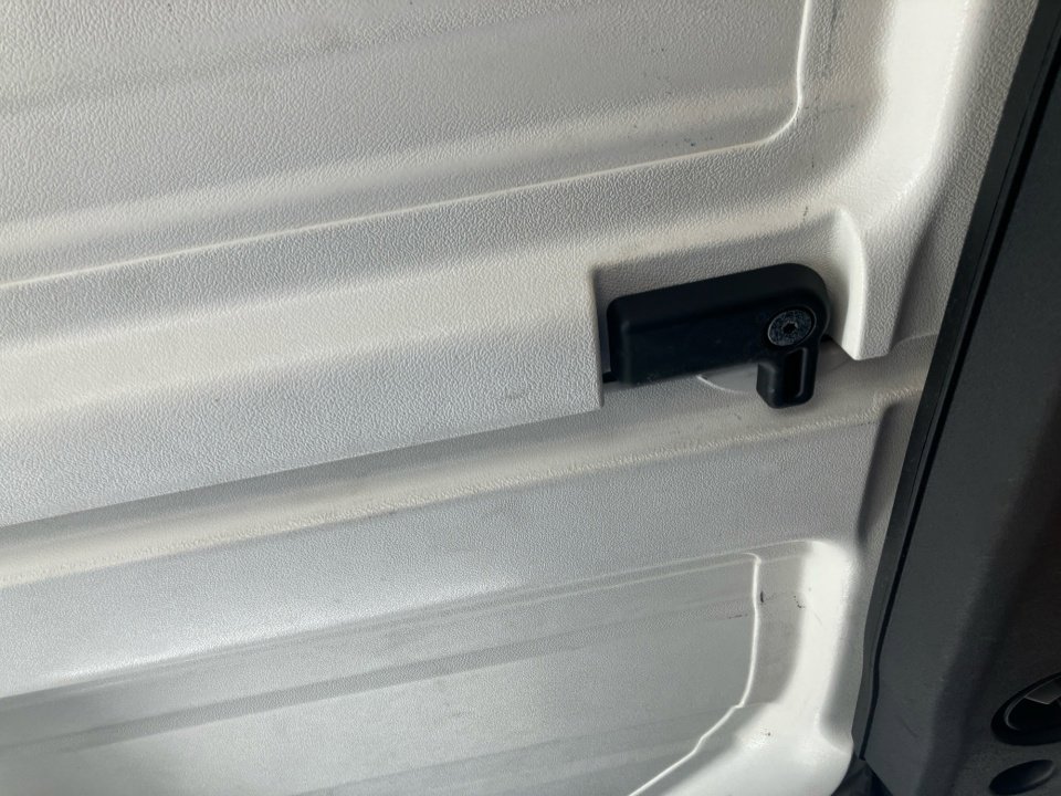 Used 2017 Jeep Wrangler Unlimited Sahara w/ Connectivity Group image 25