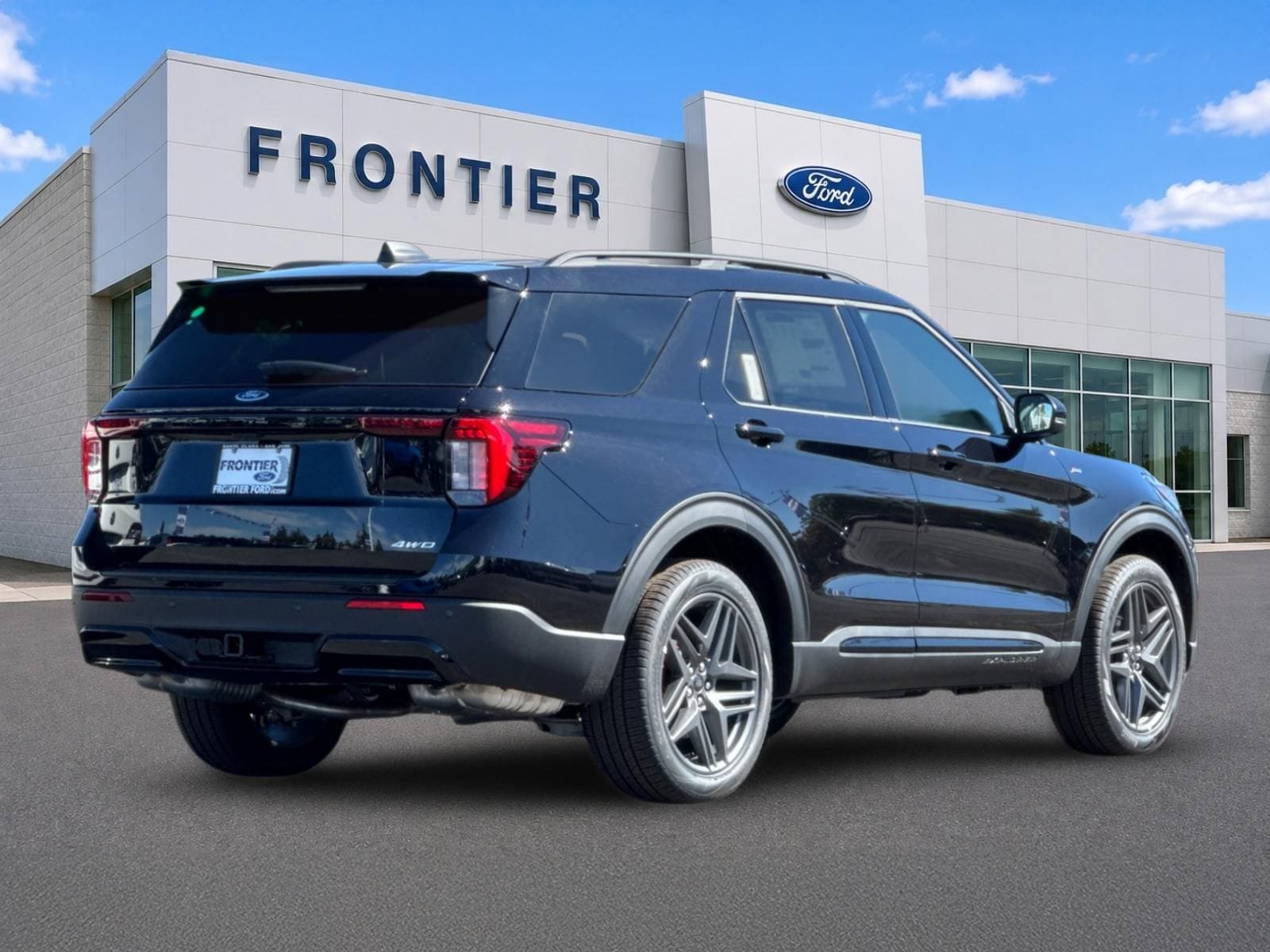 New 2026 Ford Explorer ST-Line AWD/4WD image 4