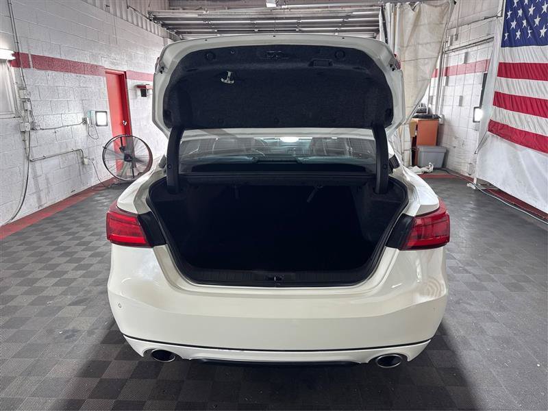 Used 2017 Nissan Maxima 3.5 SL FWD image 13