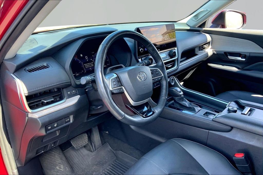 Used 2024 Toyota Grand Highlander Platinum image 12