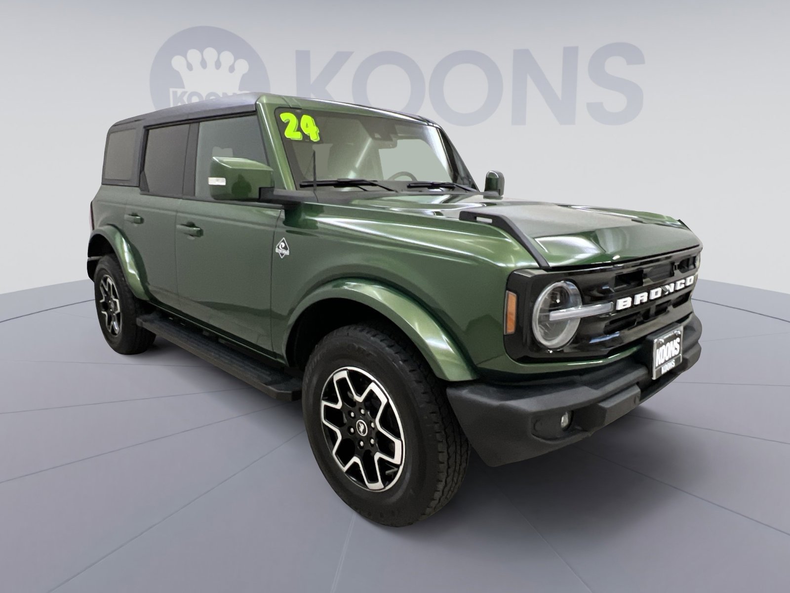 Used 2024 Ford Bronco Outer Banks image 8