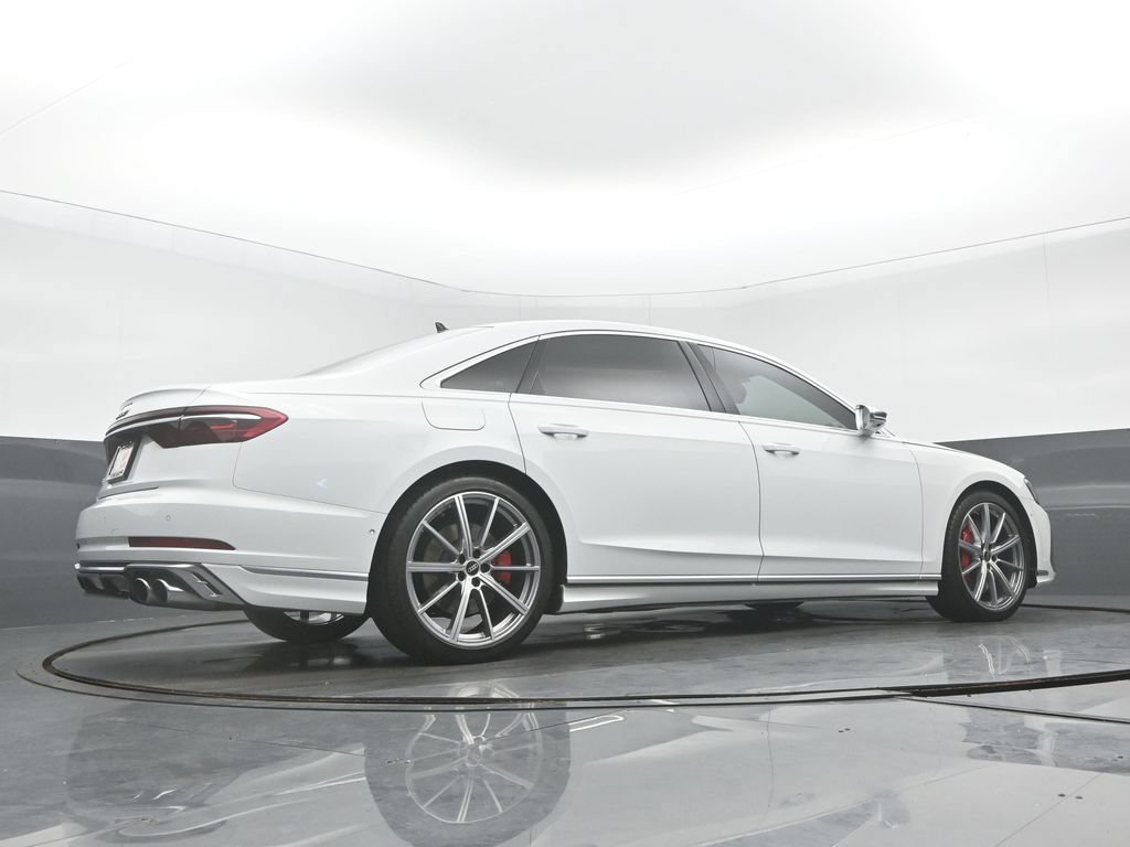 Used 2023 Audi S8 w/ S8 Executive Package AWD/4WD image 33